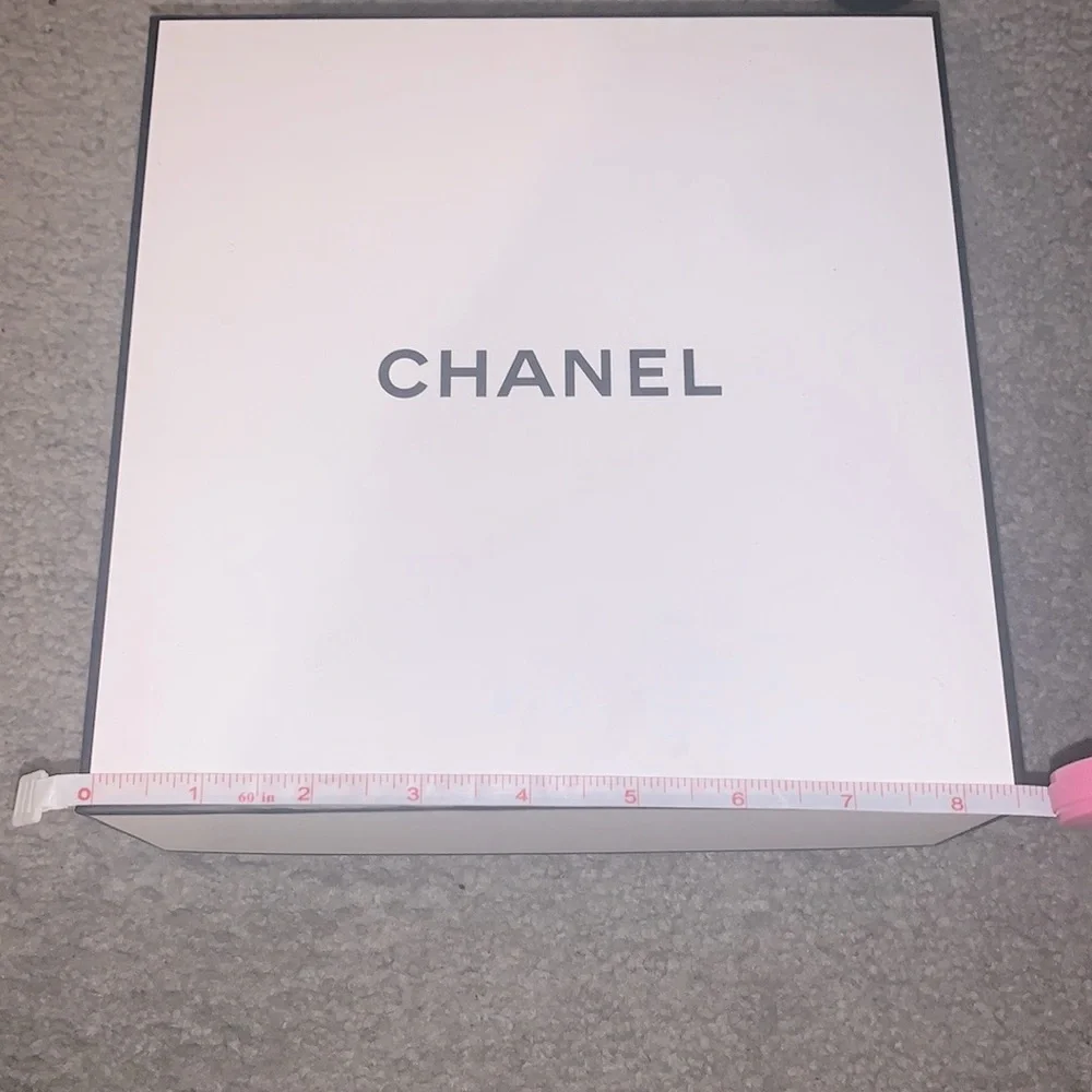 Chanel Box - Picture 2 of 6